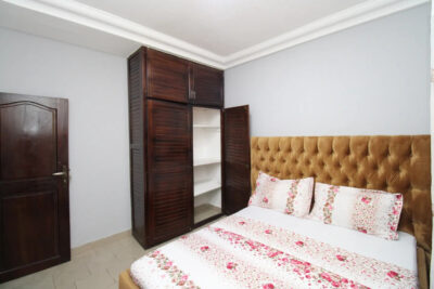 chambre secondaire de l'appartement meublé de makepe