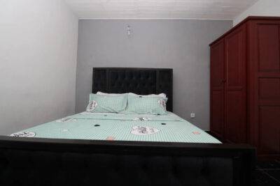 chambre du studio meublé de douala